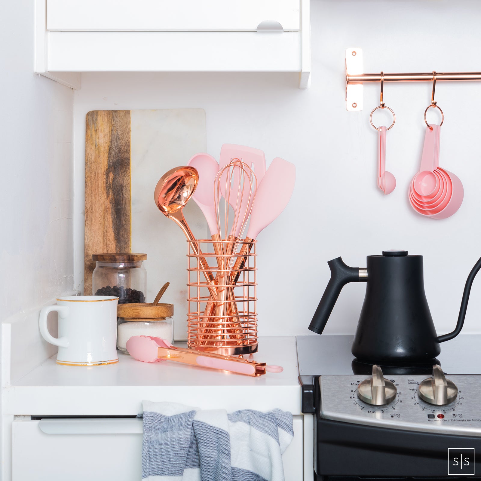 Pink and Copper 17PC Utensils with Holder