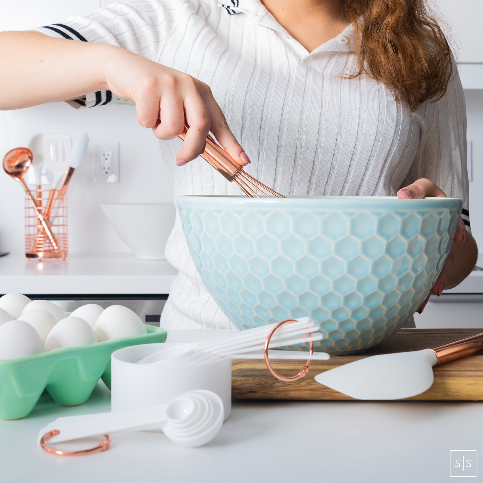 White & Copper 17 PC Silicone Set