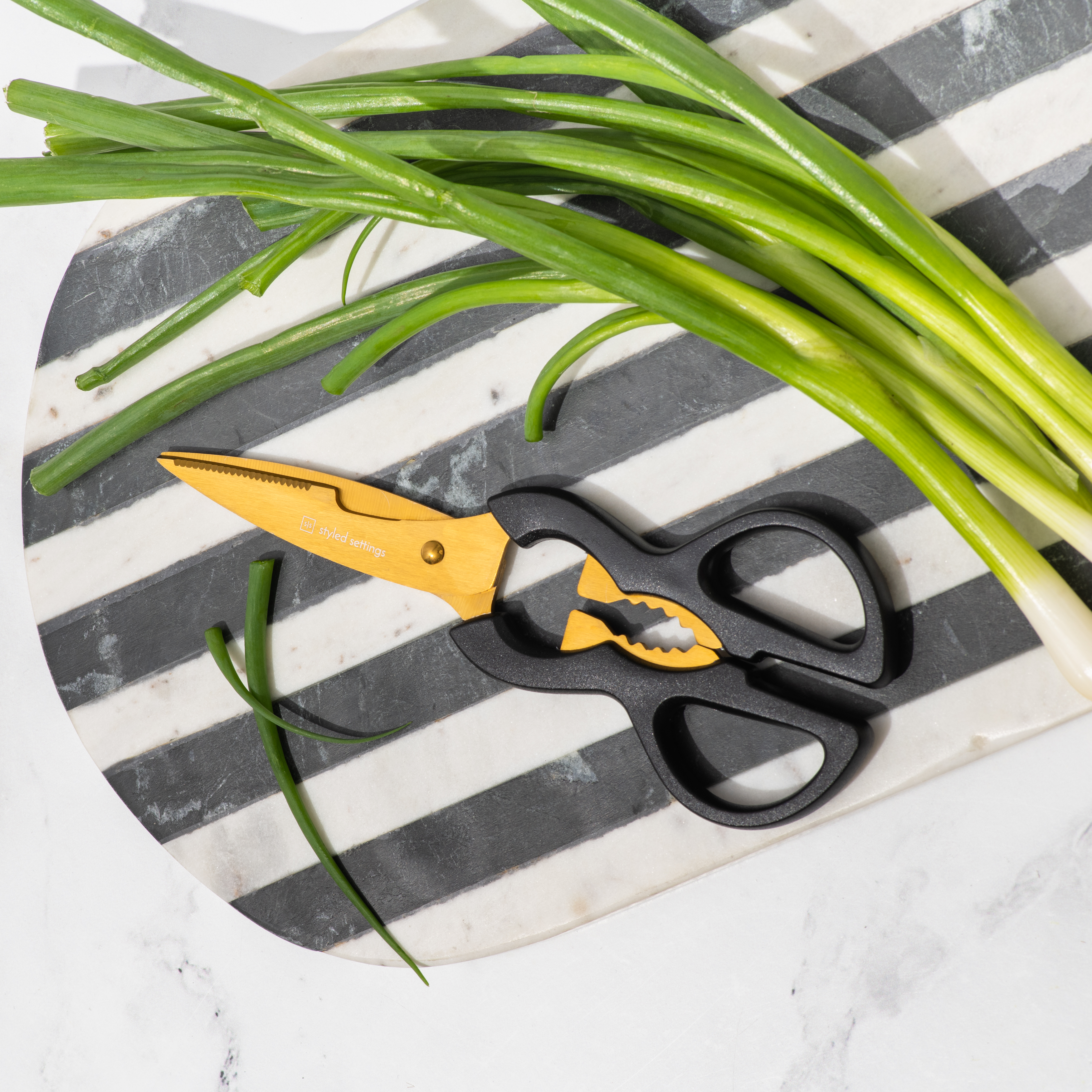 Black and Gold Knife Set with Black Self-Sharpening Block - Styled Settings