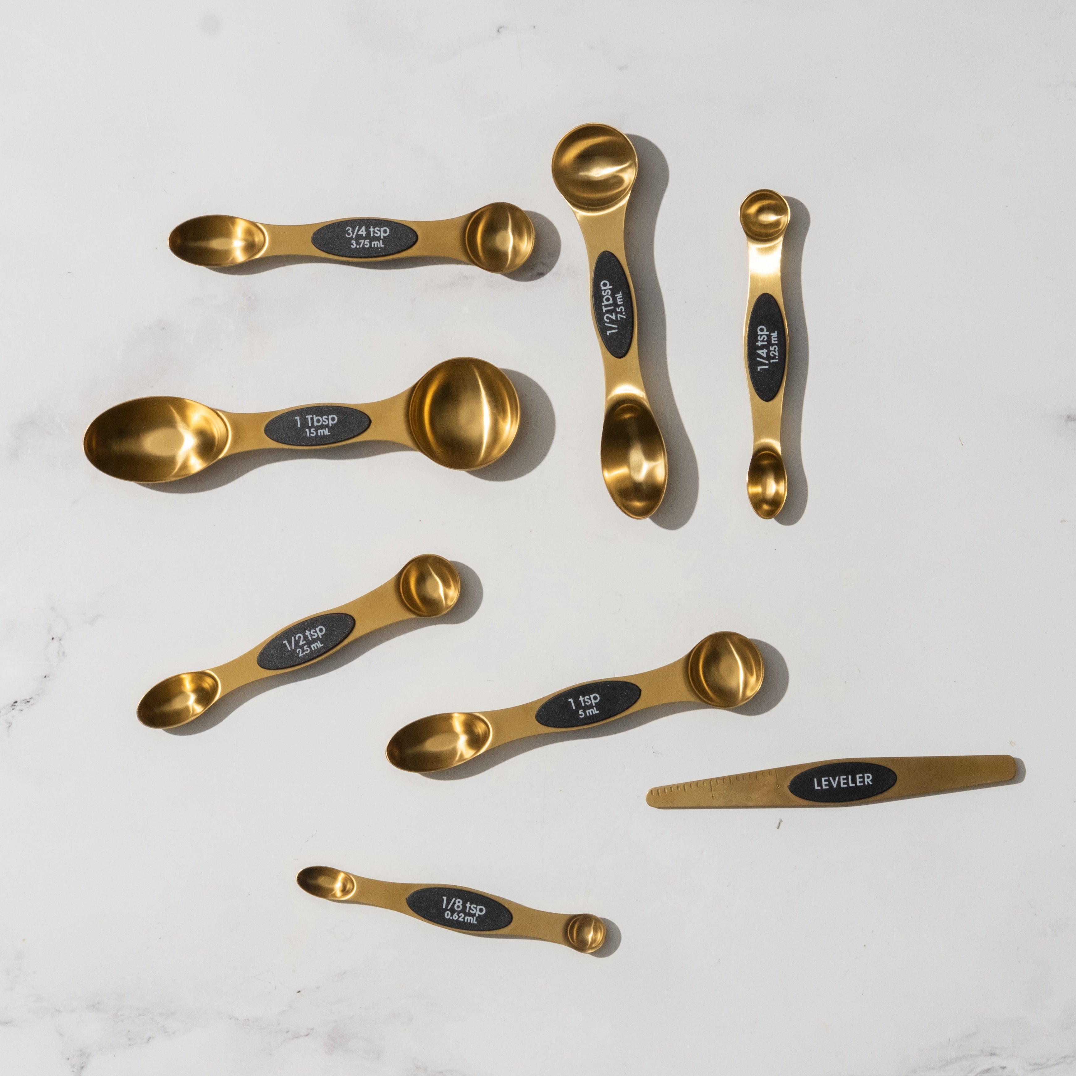 Classic Black and Gold Magnetic Measuring Spoons Set - Styled Settings