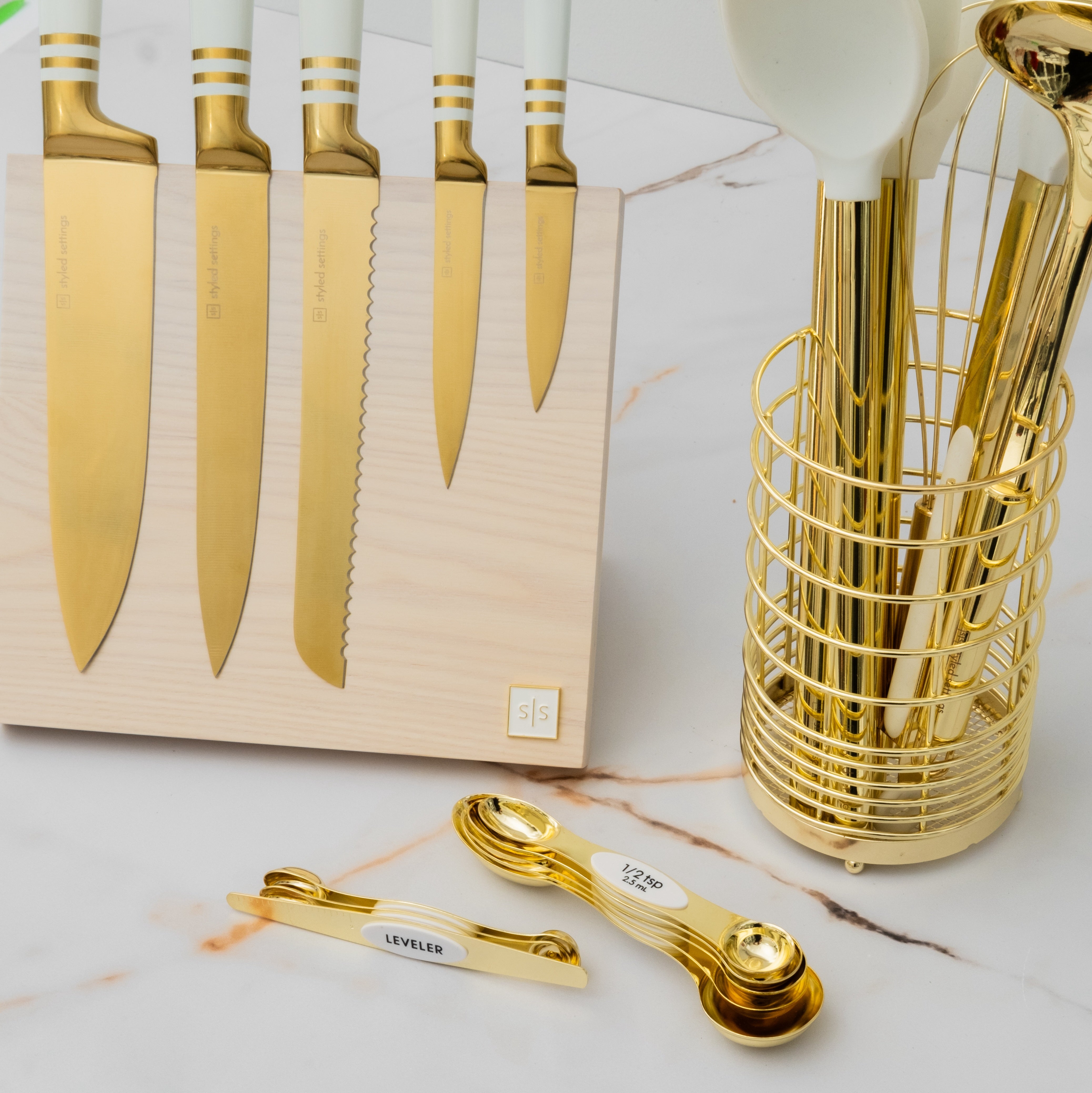 Classic White and Gold Magnetic Measuring Spoons Set - Styled Settings